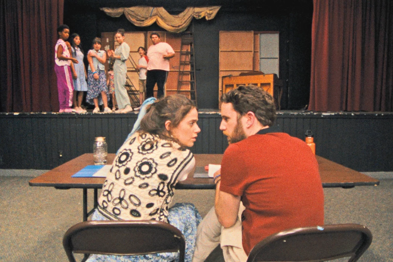 Molly Gordon i Ben Platt w filmie "Obóz teatralny"