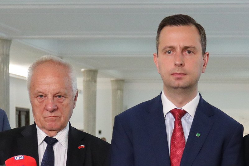 Zarzuty dla Niesiołowskiego mogą rykoszetem uderzyć w kreowanego na lidera opozycji Władysława Kosiniaka-Kamysza.