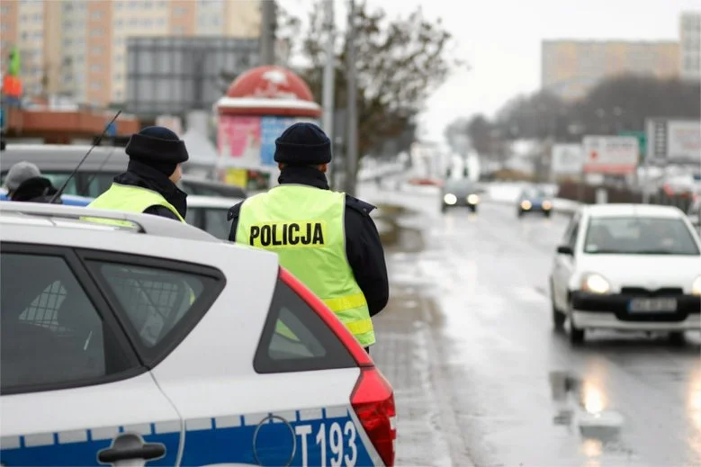 Na policjantów często spada obowiązek informowania rodzin o śmierci bliskich, np. w wypadkach.