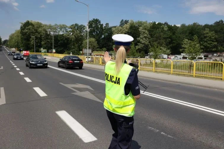 Żona wiozła męża w bagażniku. Tłumaczenia małżeństwa były kuriozalne.