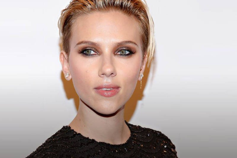 Scarlett Johanson w nowej fryzurze