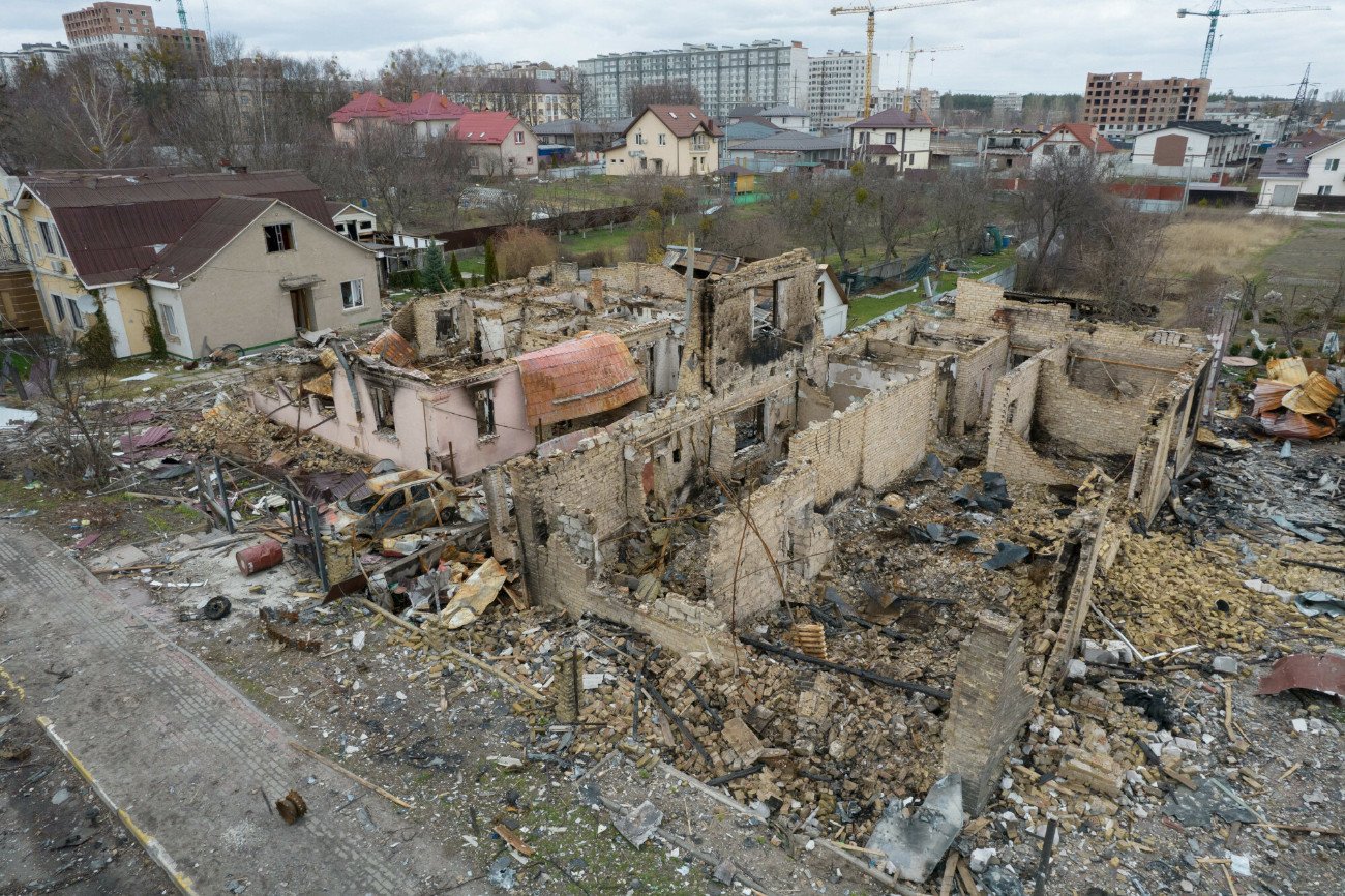 W Buczy w ciałach ofiar znaleziono amunicję strzałkową.