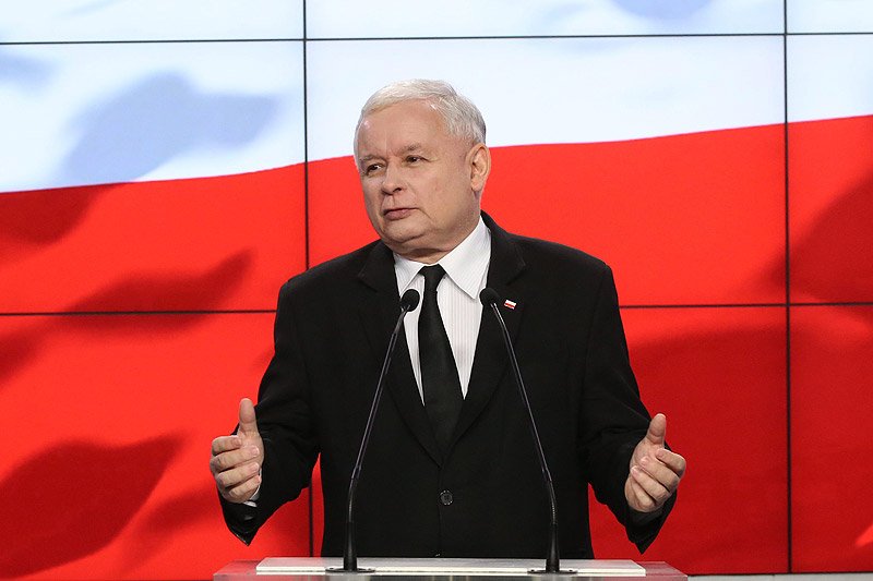 Odpowiedź Jarosława Kaczyńskiego na zarzuty byłego prezydenta USA Billa Clintona nie należy do dyplomatycznych...