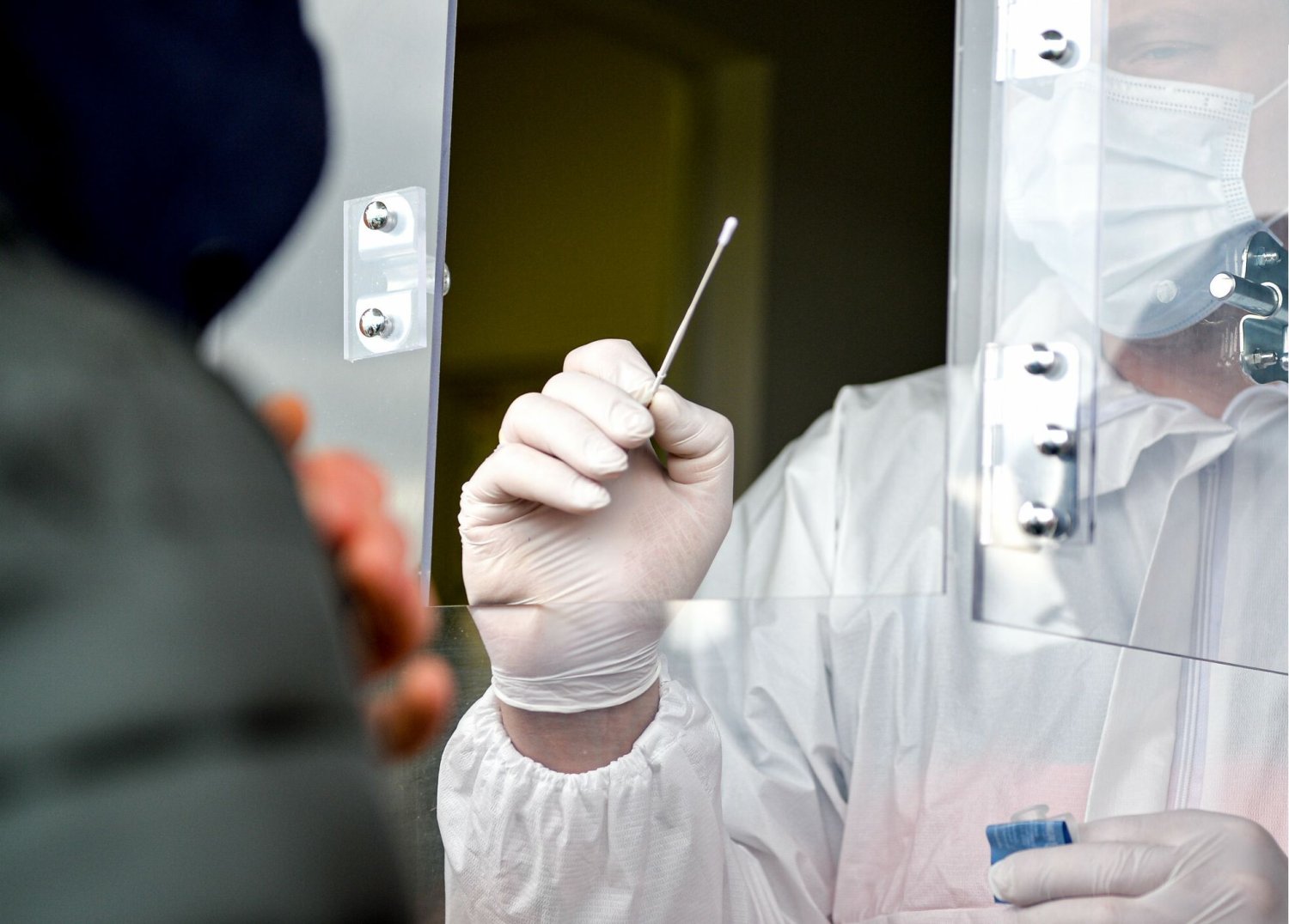 Obecnie kwarantanną objętych jest ponad 660 tys. Polaków.