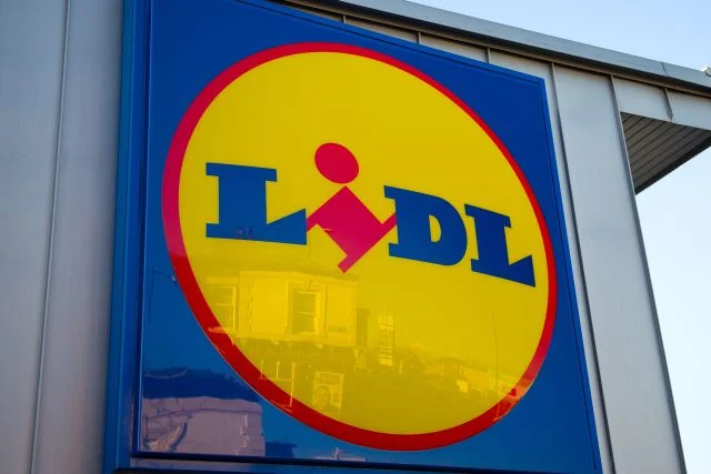 Lidl na cenzurowanym. Cena ciastka stanęła klientom w gardle.