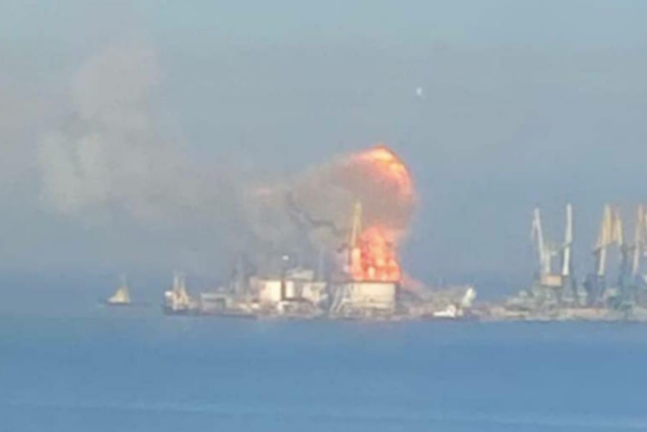 Płonący rosyjski okręt "Orsk.