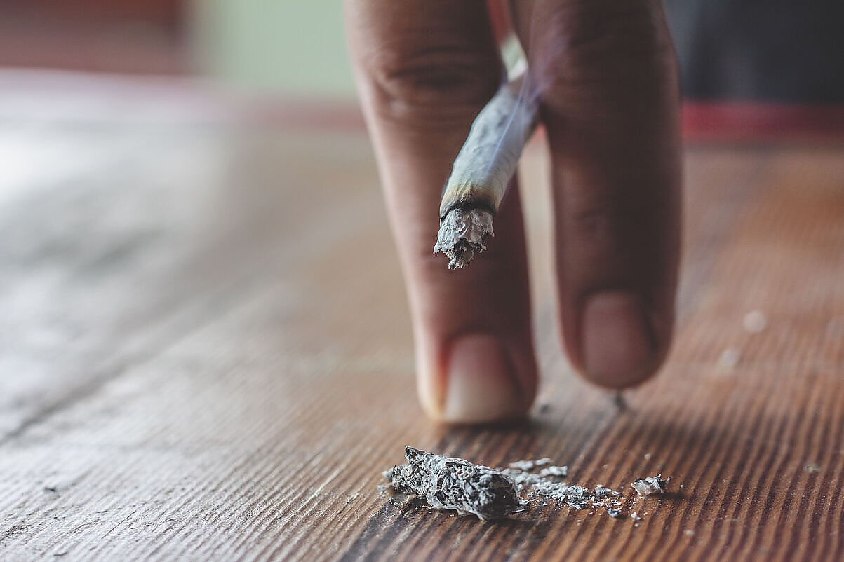 Jak rzucić palenie papierosów? Najskuteczniejsze metody na świecie [LISTA]