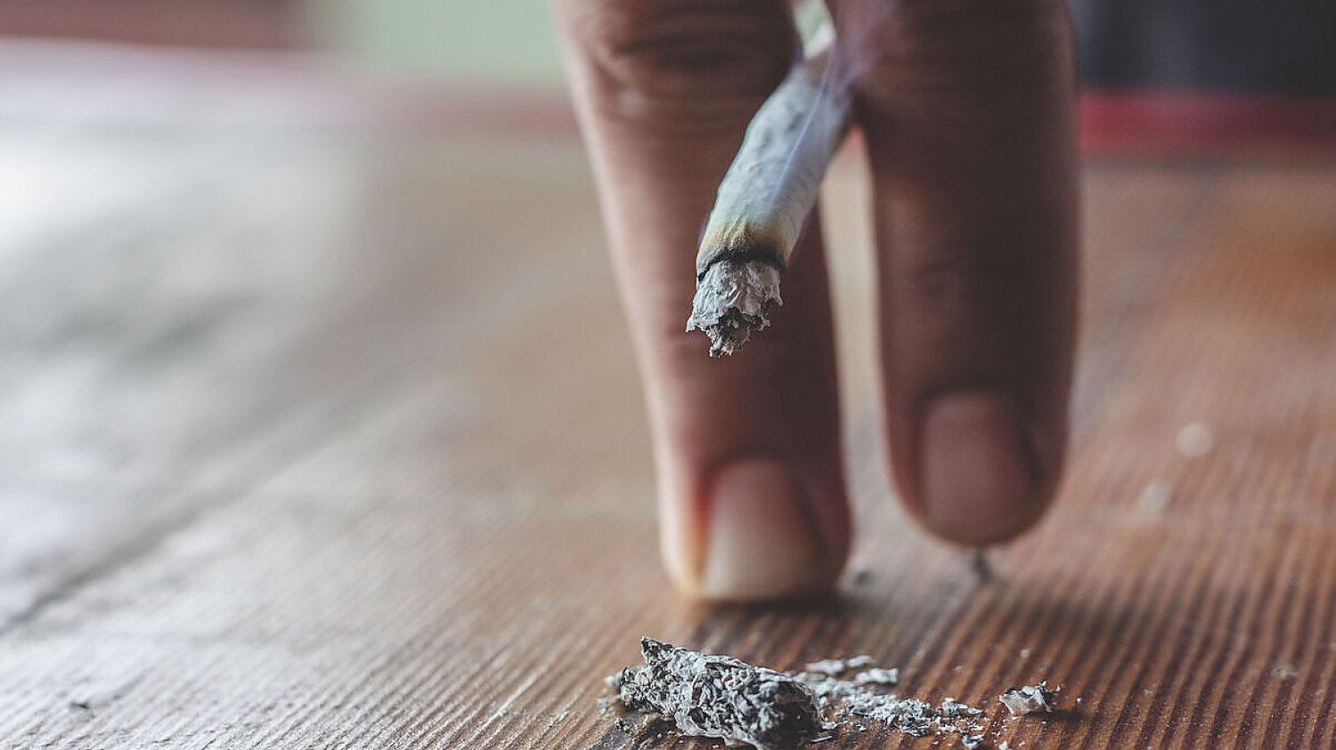 Jak rzucić palenie papierosów? Najskuteczniejsze metody na świecie [LISTA]