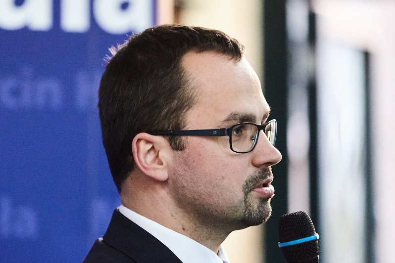 Poseł Marcin Horała stoi za ustawą, która umożliwiła skok PiS na portowe spółki w Trójmieście