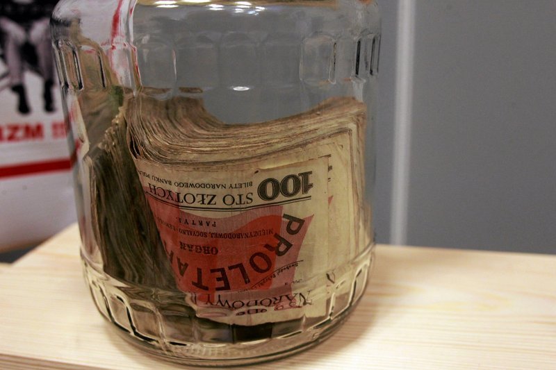 Słoiki zjeżdżały do Warszawy w nadziei na lepsze zarobki. Pod tym względem stolica nie jest już tak atrakcyjna. Do tego odstraszają wysokie koszty życia. A słoiki kasę potrafią liczyć!