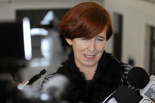 Elżbieta Rafalska broni pomysłu zakazu handlu w niedzielę.