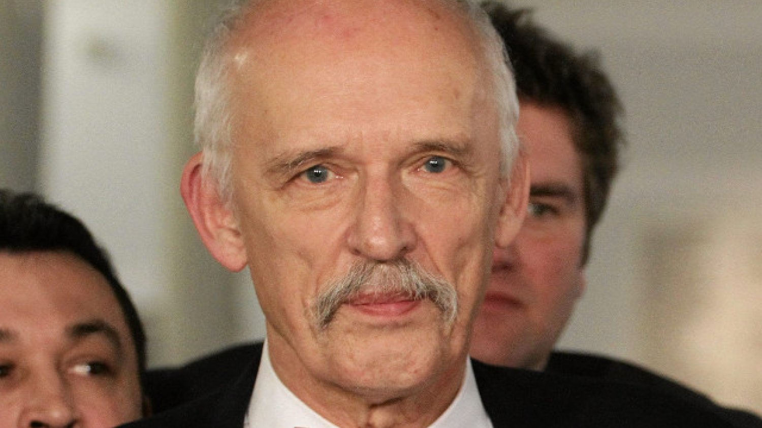 Janusz Korwin-Mikke chce ułaskawiać palaczy marihuany