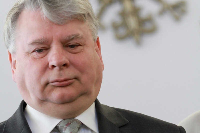 Marszałek Senatu Bogdan Borusewicz sam przyznał sobie 50 tys. zł premii.