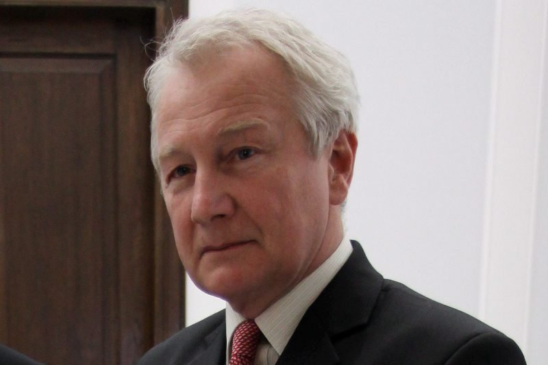 Poseł PO Konstanty Miodowicz odzyskał przytomność po operacji mózgu