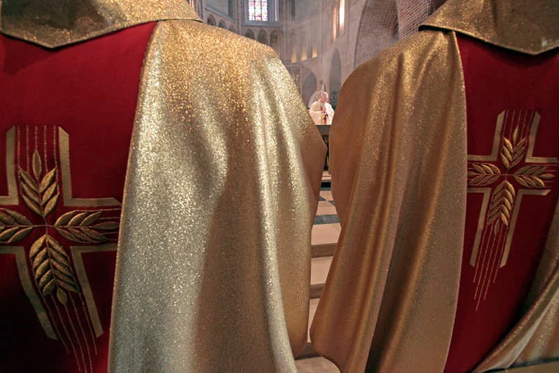 Episkopat o wynagrodzeniach księży