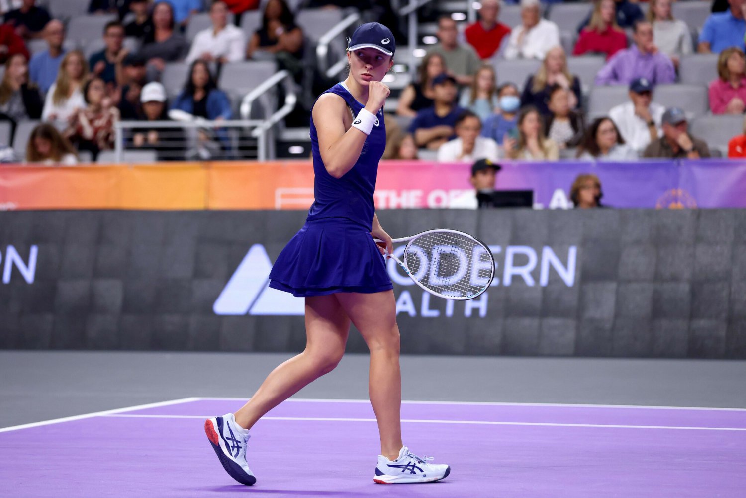 Pierwszy taki przypadek od 20 lat. Iga Świątek pobiła nawet facetów, jest po prostu najlepsza