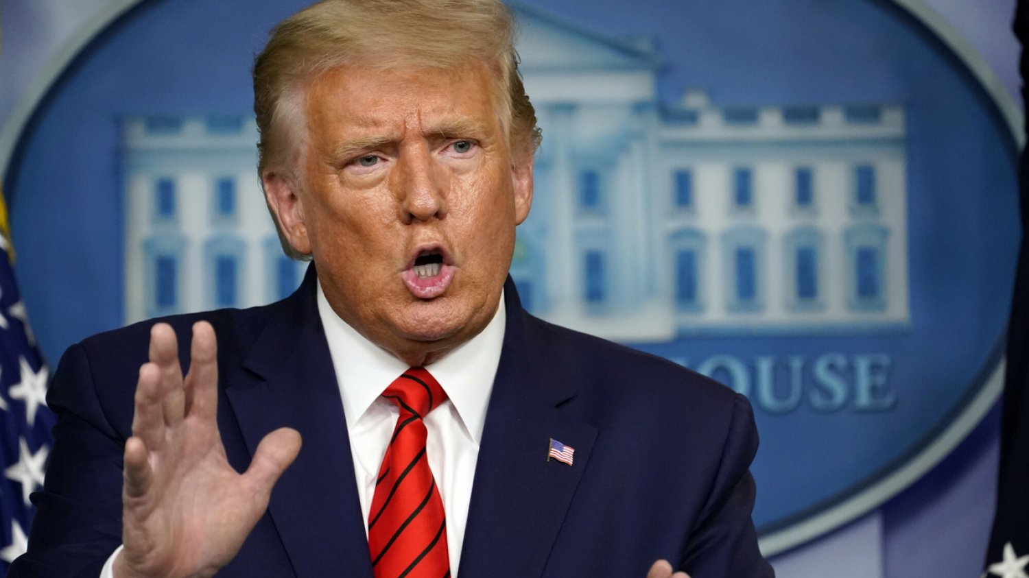 Donald Trump chce rezygnacji Joe Bidena po wydarzeniach w Afganistanie.