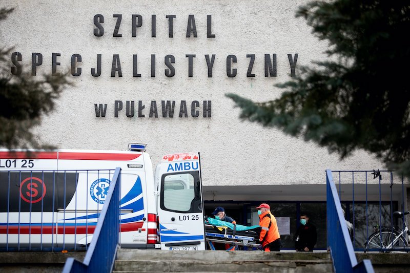 Zmarł ksiądz z Białopola. Był zakażony koronawirusem.