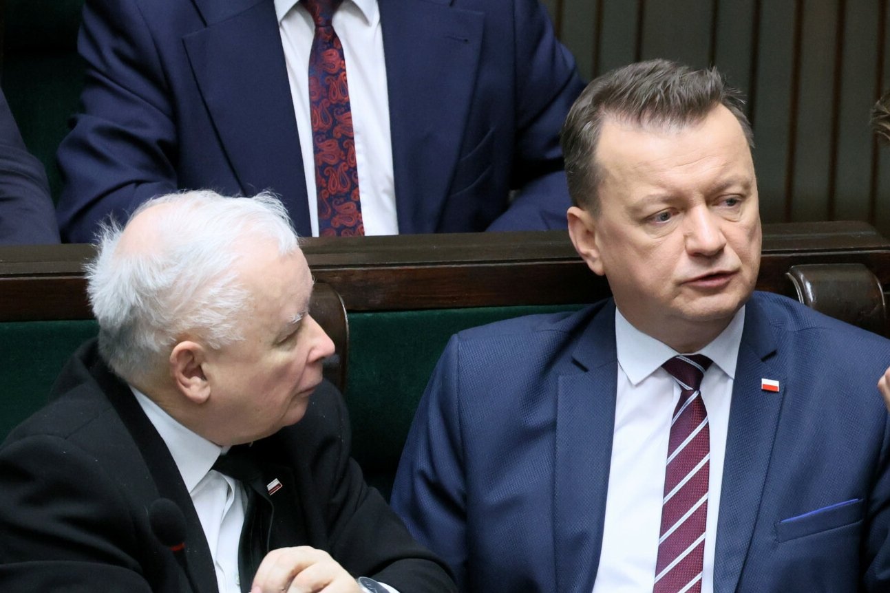 Błaszczak odgryza się Ardanowskiemu za krytykę partii. Wskazał mu miejsce.