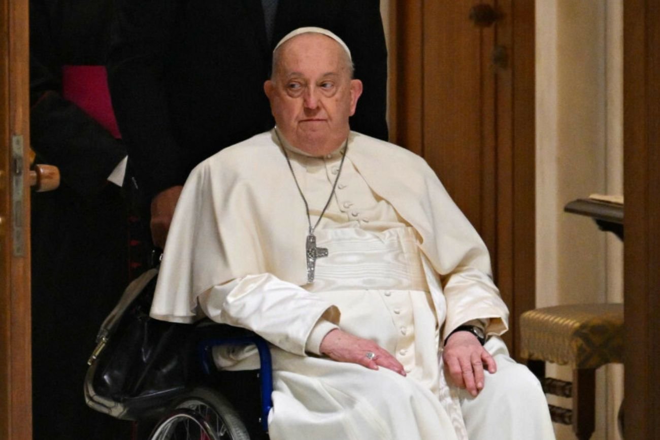 Papież nie ma osobistego lekarza. Cały czas czuwa przy nim sanitariusz.