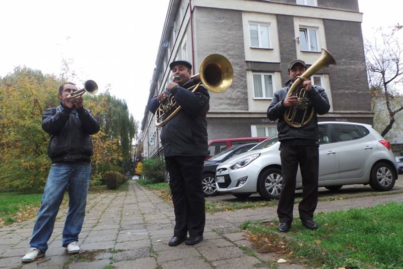 Podwórkowi muzycy na Mokotowie
