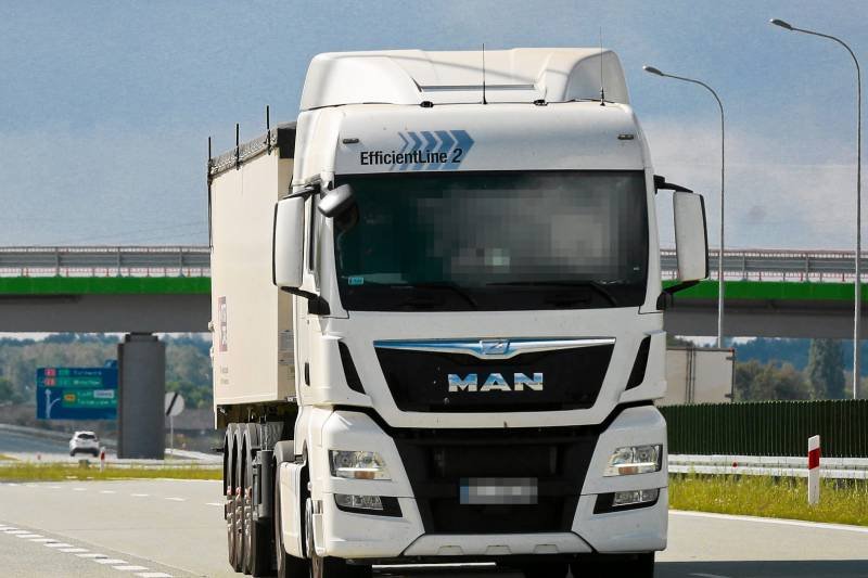 W minioną środę policjanci z Pruszcza Gdańskiego musieli interweniować na autostradzie A1, gdzie zakażony koronawirusem obywatel Rumunii jechał pod prąd. W minioną środę policjanci z Pruszcza Gdańskiego musieli interweniować na autostradzie A1