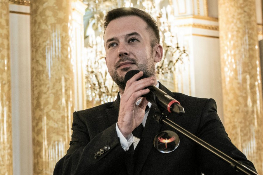 Przemek Staroń odebrał na Zamku Królewskim nagrodę dla Nauczyciela Roku.