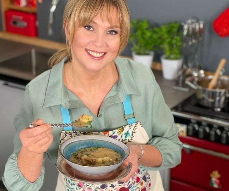 Ewa Wachowicz  — przepis na zakwas na żurek wielkanocny z razowego chleba