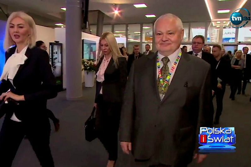 Od lewej: Martyna Wojciechowska-Bujno, Kamila Sukiennik i Adam Glapiński.