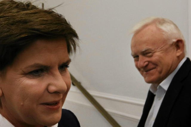 Kuszenie Beaty. Czy za tym uśmiechem kryje się flirt z obecną władzą?