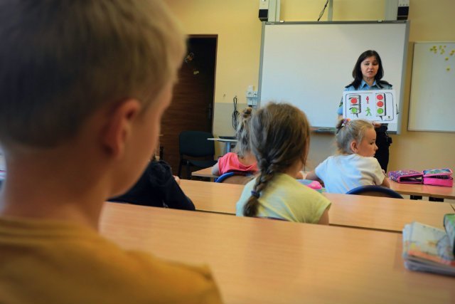 Przeciętna polska rodzina wyda na wyprawkę szkolną 1718 zł.