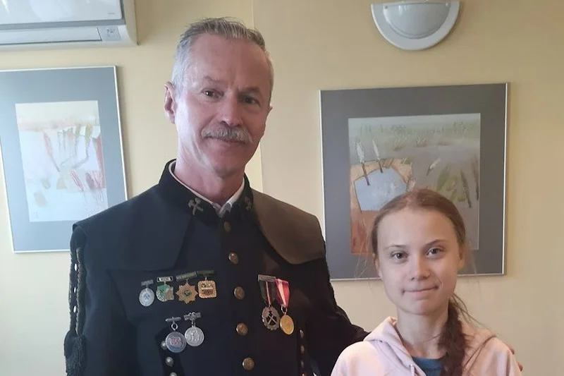 Greta Thunberg zwiedziła kopalnię węgla Makoszowy. Gdy wróciła na powierzchnię, związkowcy zaczęli się wyzywać od zdrajców.