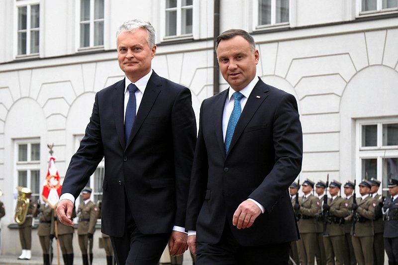 Prezydenci Litwy Gitanasa Nausėda oraz Polski Andrzej Duda wydali wspólne oświadczenie ws. niepokojącej sytuacji po wyborach prezydenckich na Białorusi.