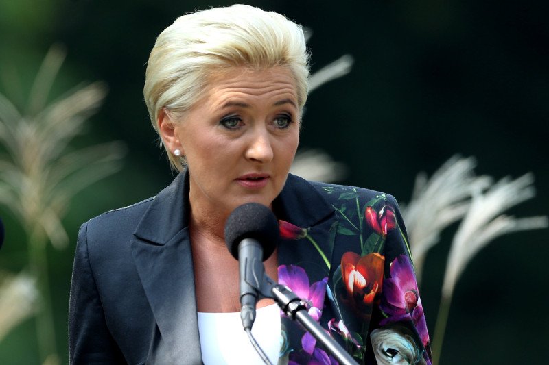 Chwilowy prestiż chyba nie wynagrodzi na starość.