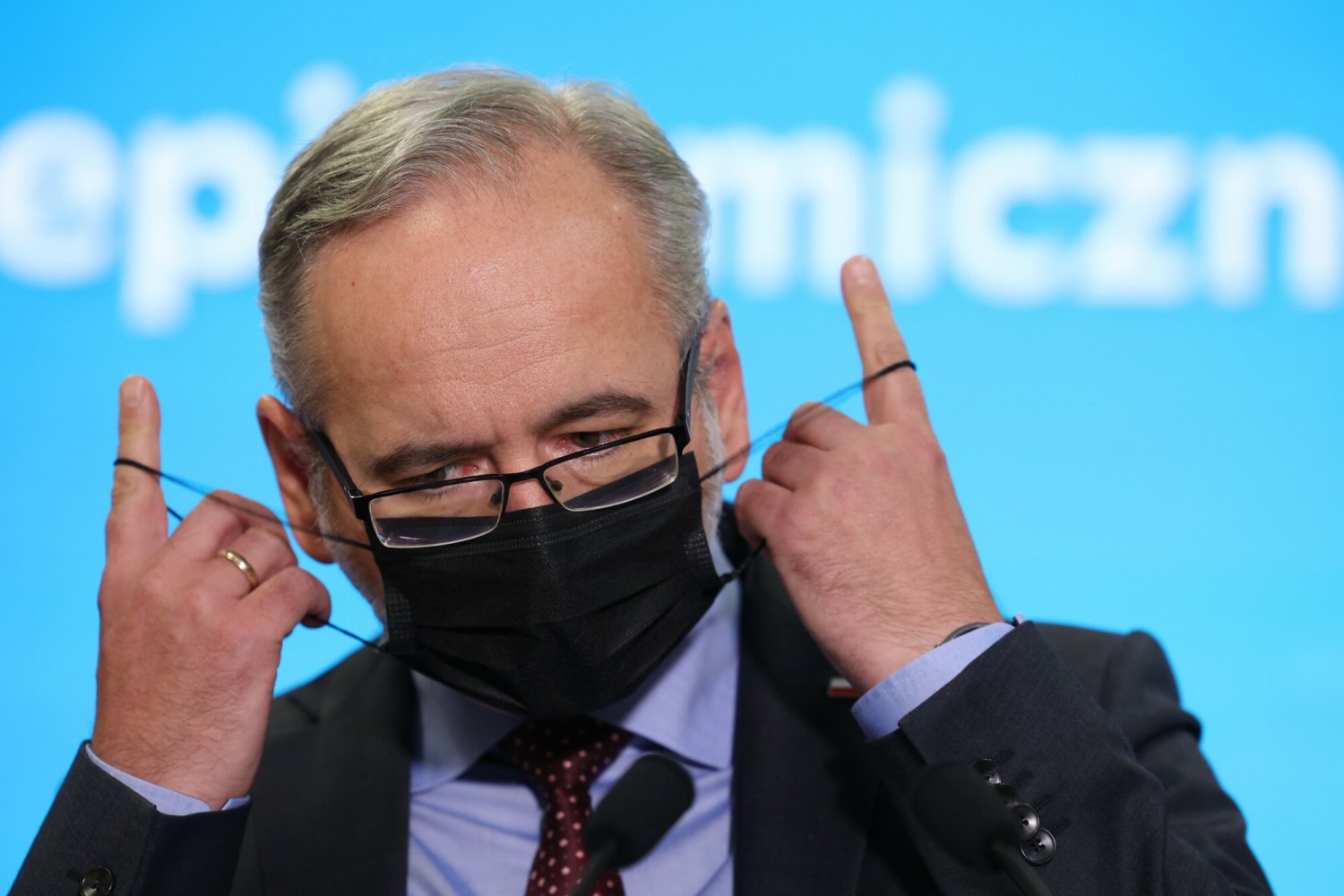 Niedzielski: wariant Delta odpowiedzialny za 90 proc. zakażeń.