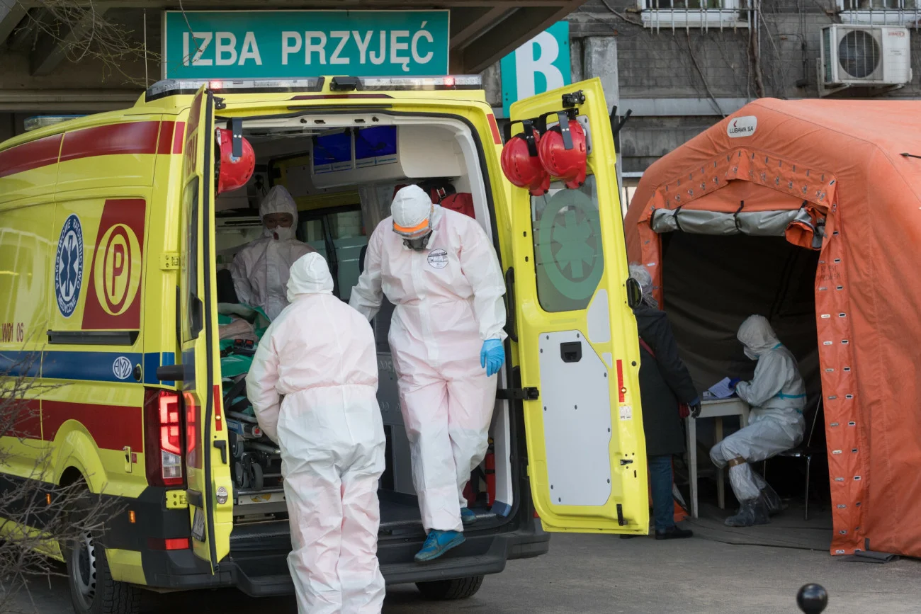 Ile zakażeń koronawirusem 24 lutego? Nowy raport MZ o COVID-19