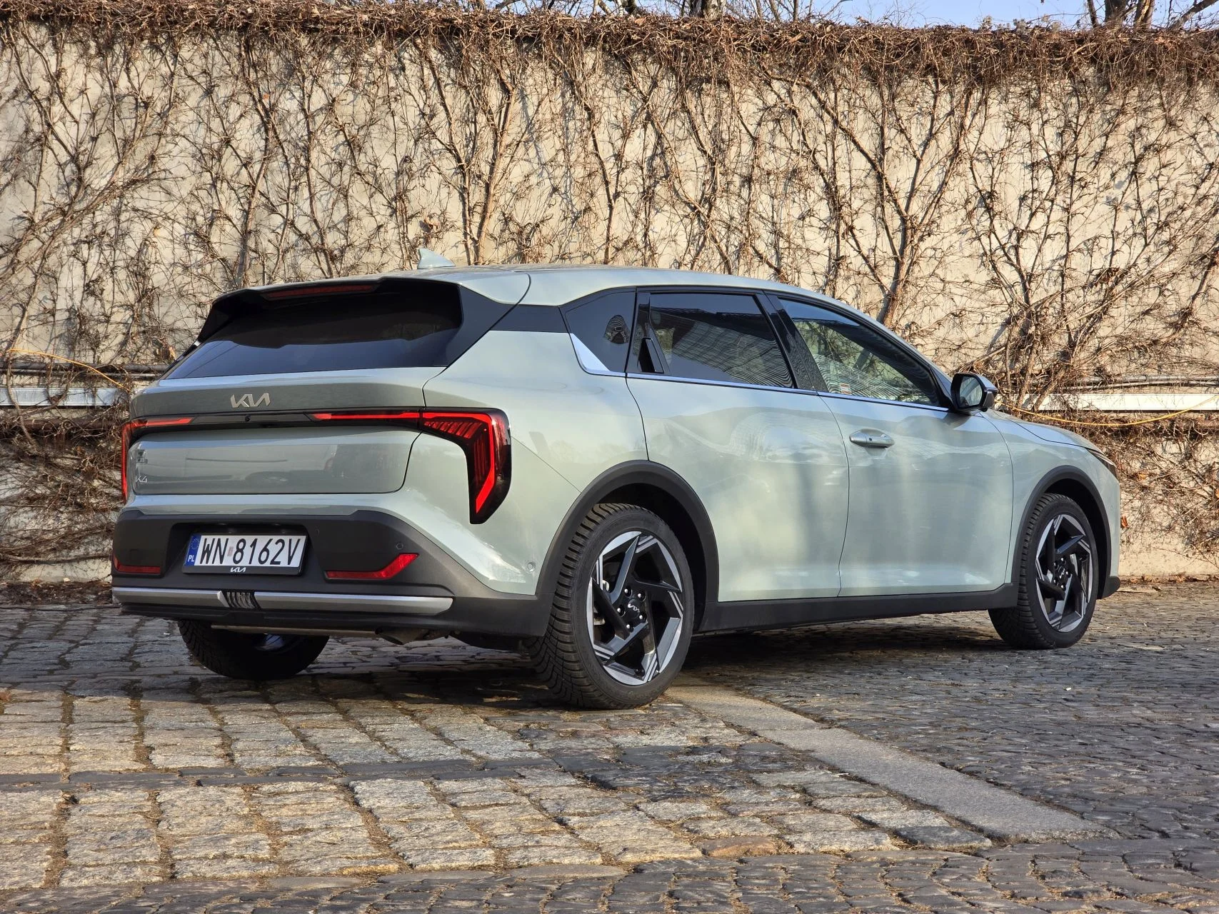 KIA K4