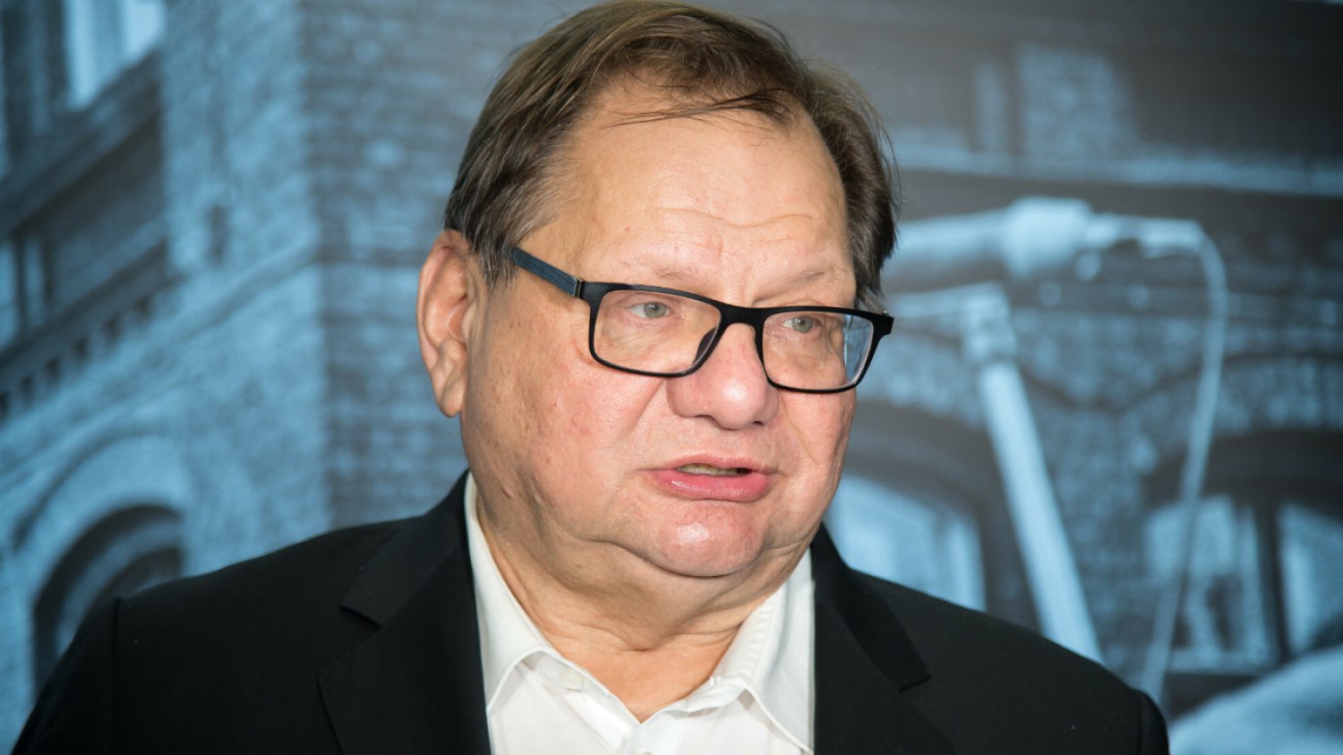 Na prawicy pojawiła się narracja o ułaskawieniu Ryszarda Kalisza przez prezydenta Aleksandra Kwaśniewskiego. Były szef MSWiA: – Kłamią jak najęci. Ułaskawienia nie było.