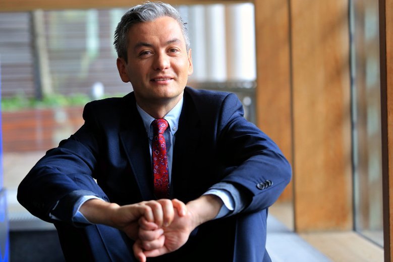 Gdyby Robert Biedroń wystartował na prezydenta Warszawy miałby szanse na wygraną