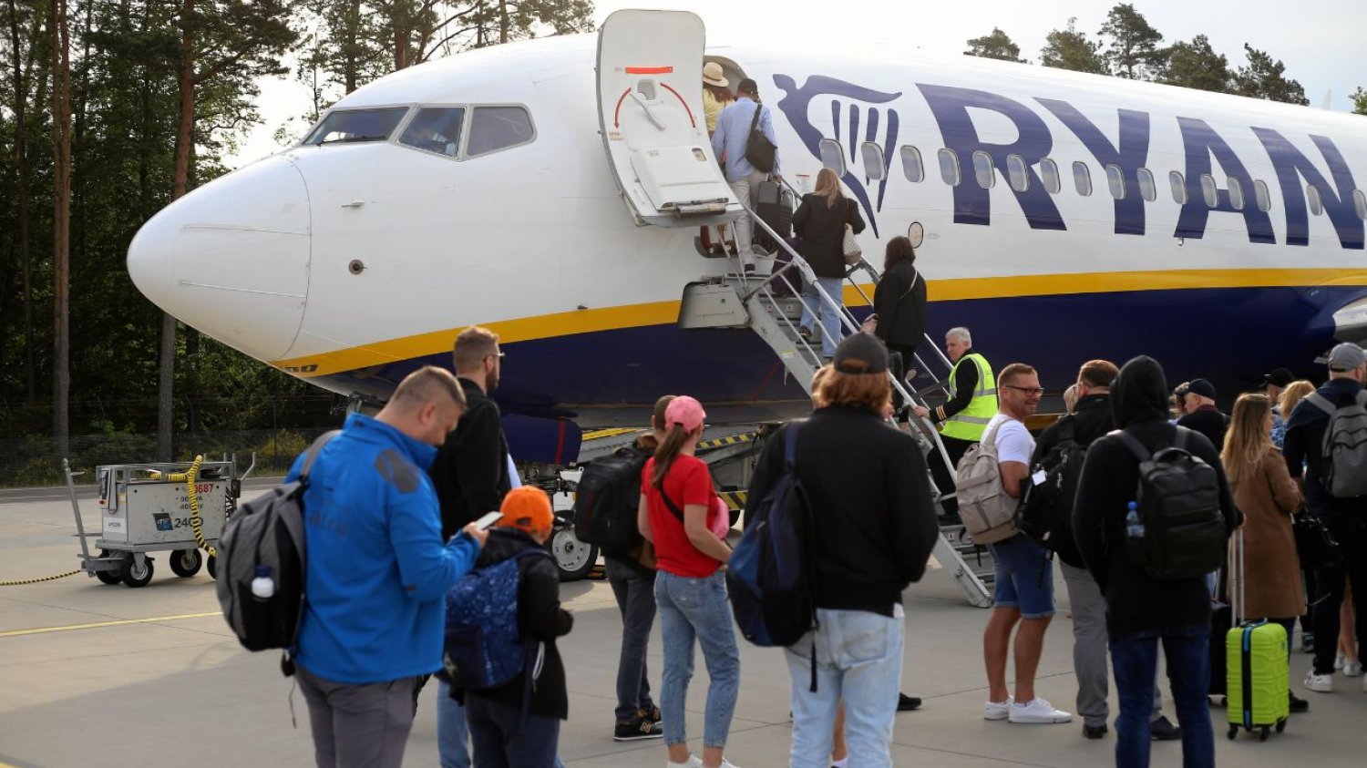 Ryanair będzie odwoływał loty w wakacje