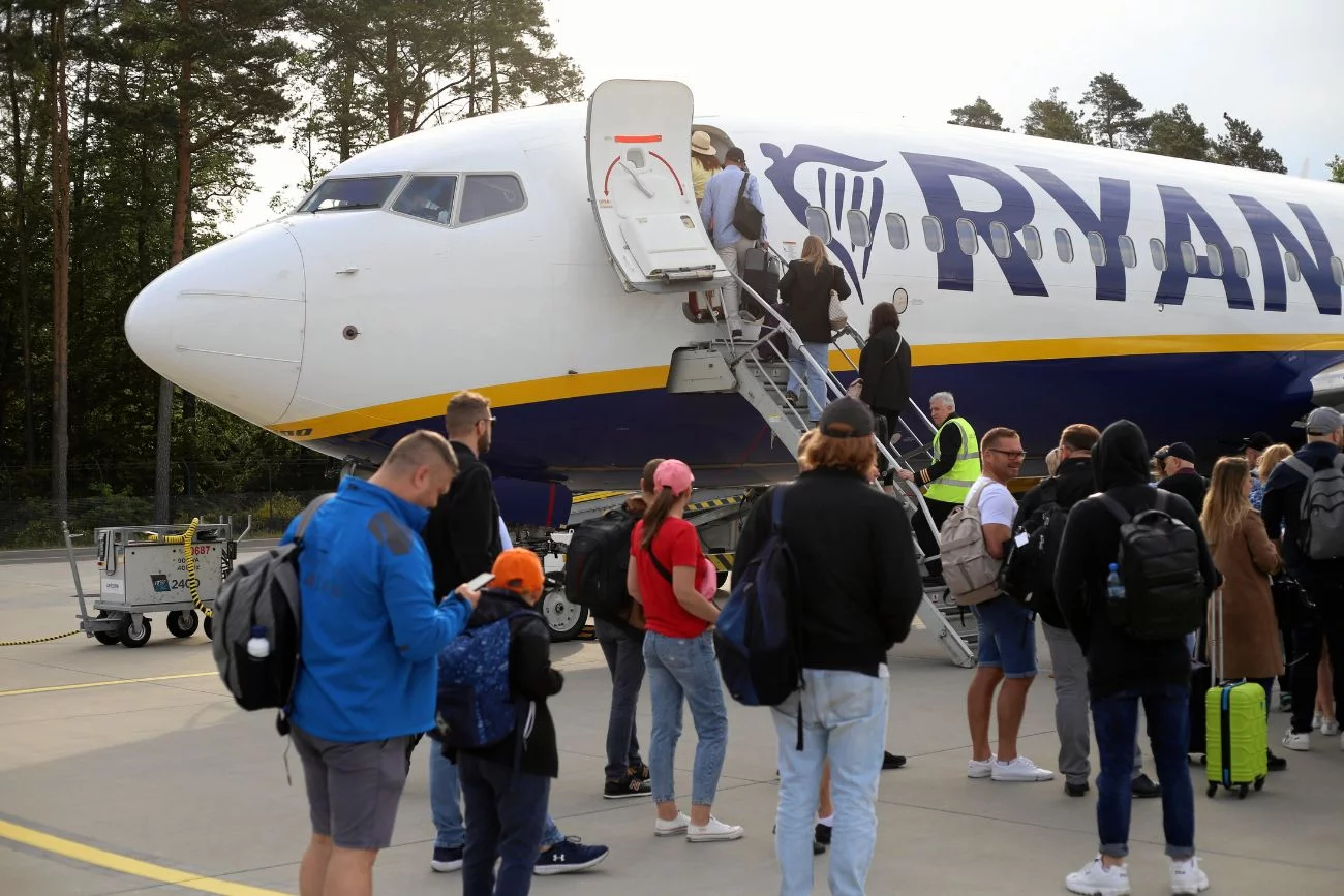 Ryanair będzie odwoływał loty w wakacje
