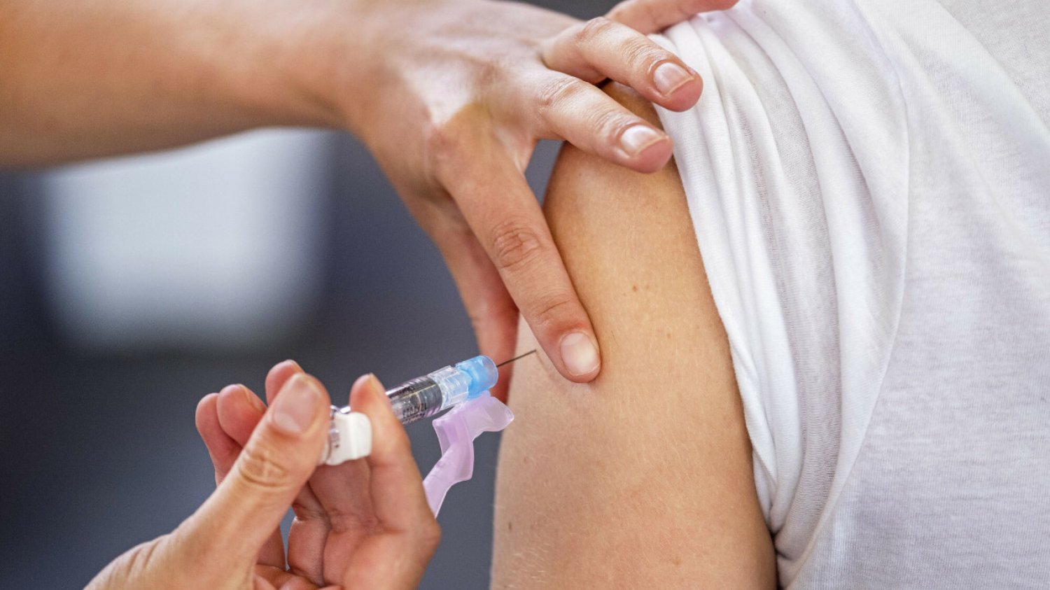 Szczepienia przeciw HPV to jeden z elementów profilaktyki raka. Od czerwca są bezpłatne dla 12 i 13-latków w Polsce.