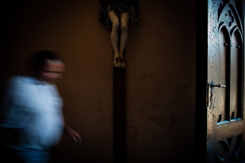 W tzw. rejestrze pedofilów na stronach ministerstwa sprawiedliwości księża zostali pominięci. Na zdjęciu pan Marek, ofiara księdza pedofila w Kartuzach.