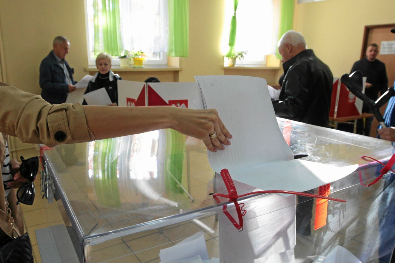 Przy tegorocznych wyborach samorządowych nie zabrakło nieprawidłowości. Niepokoi zwłaszcza jedna z nich.