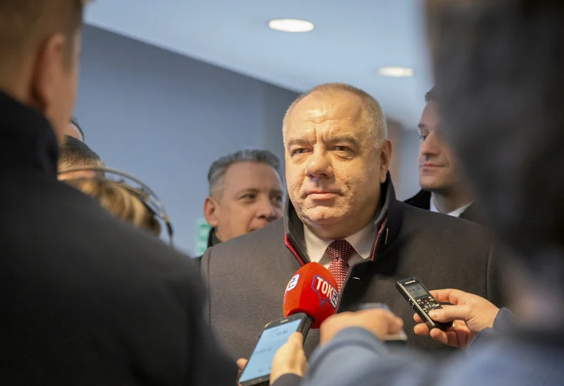 Górnicy nie urządzą strajku w Warszawie. Minister Jacek Sasin dał im 6 proc. podwyżki.