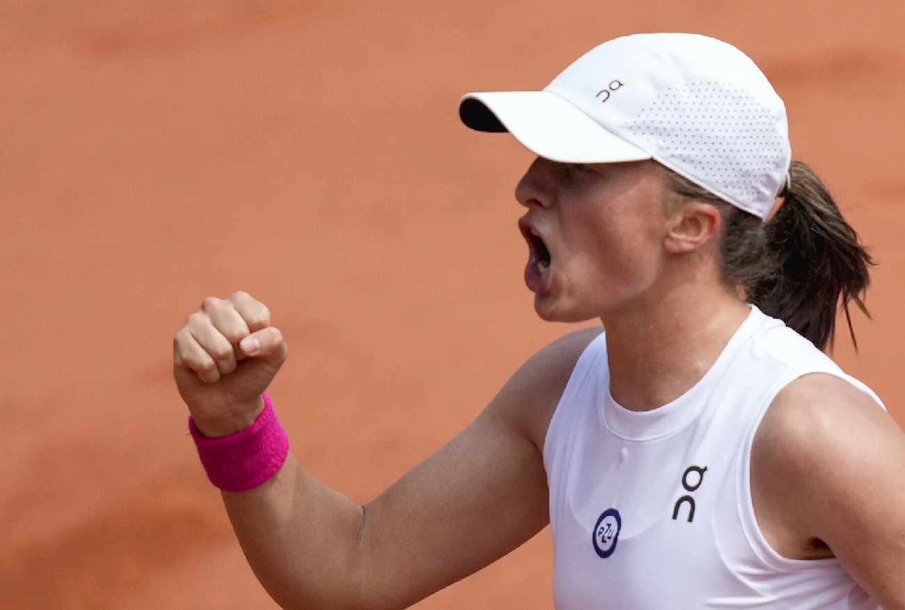 Iga Świątek pokonała Karolinę Muchovą. Polka triumfuje we French Open!