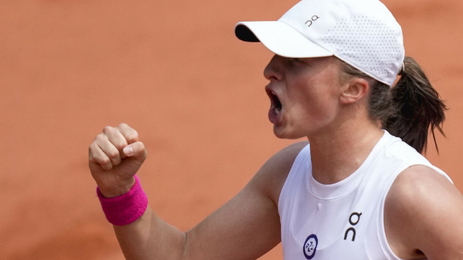 Iga Świątek pokonała Karolinę Muchovą. Polka triumfuje we French Open!