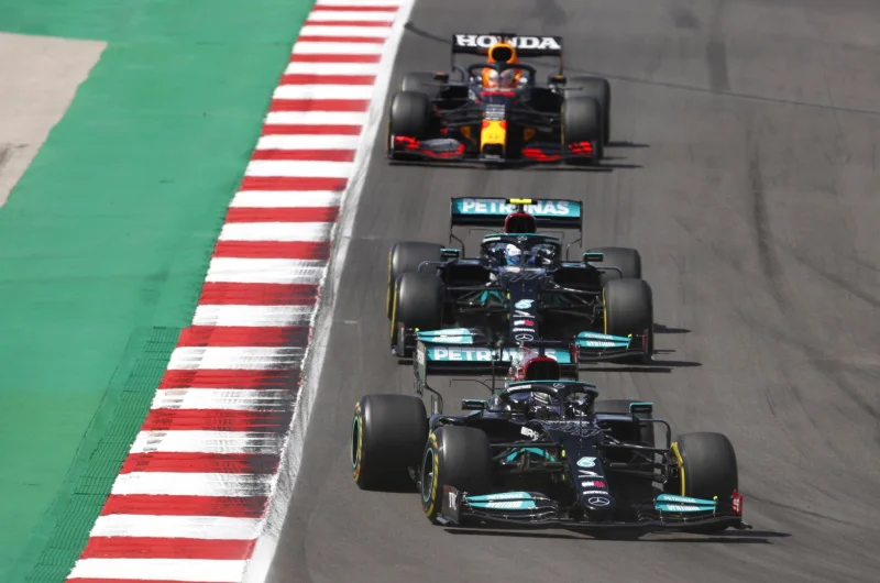 Lewis Hamilton wygrał Grand Prix Portugalii, a Mercedes coraz lepiej radzi sobie z atakami Red Bulla