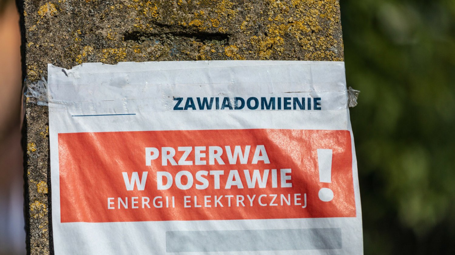 W Polsce coraz częściej mówi się o możliwych wyłączeniach prądu. Sprawdzamy, czy takie ryzyko rzeczywiście istnieje.