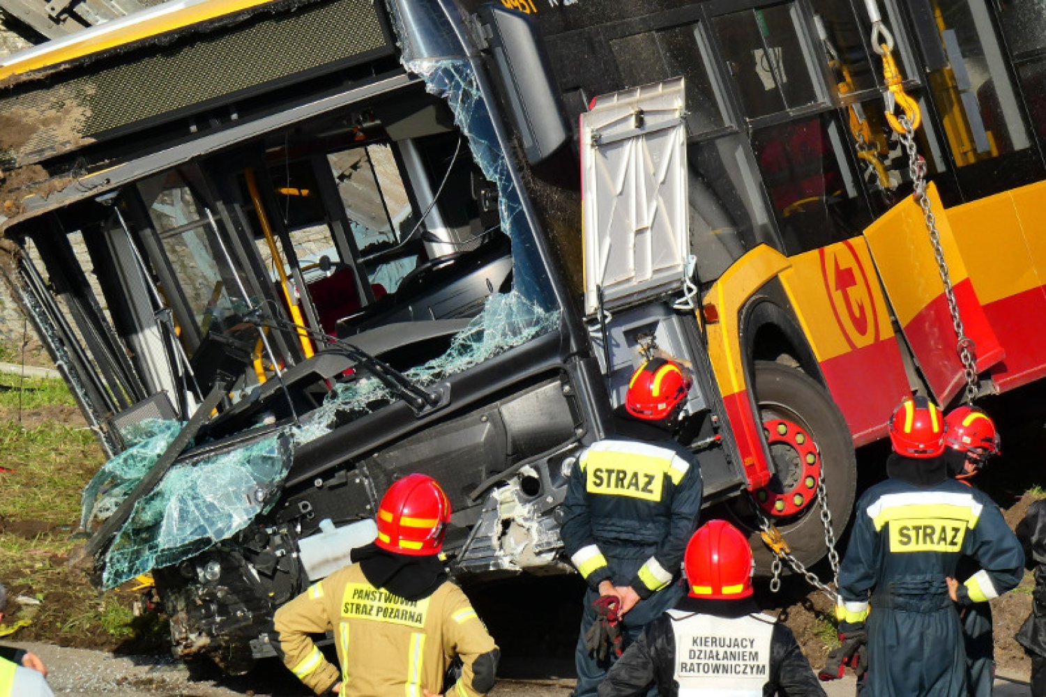 Bulwersują cię kierowcy autobusów, którzy spowodowali wypadek po narkotykach? Takich kierowców jest wielu na polskich drogach. Bez stymulantów nie dają rady w pracy.